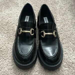 Steve Madden black loafer